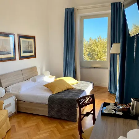 Πανσιόν Palazzo Mele 4*