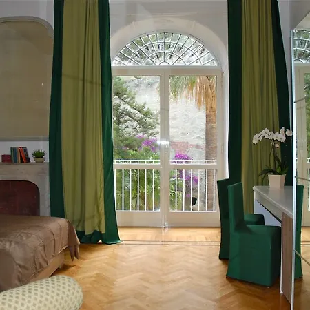 Palazzo Mele Гостевой дом